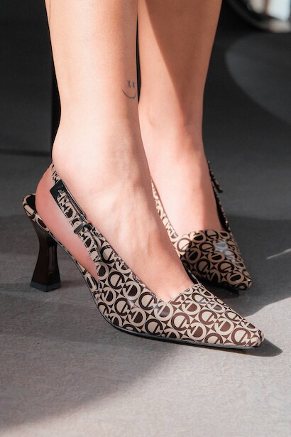 Tasarım Rugan Tokalı Kadın Topuklu Ayakkabı Niola  Dg Rugan 