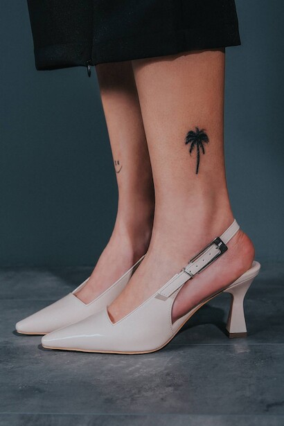 Bej Rugan Tasarım Tokalı Kadın Topuklu Ayakkabı Niola  Ten Rugan 