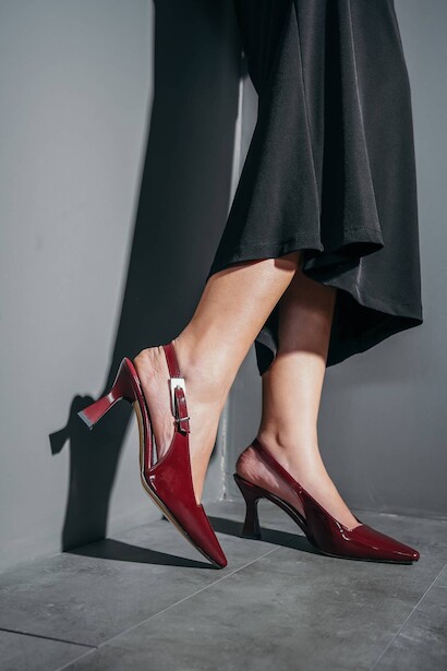 Bordo Rugan Tasarım Tokalı Kadın Topuklu Ayakkabı Niola 