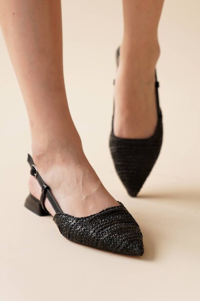 Kadın Sivri Burun Hasır Topuklu Sandalet  Siyah 4