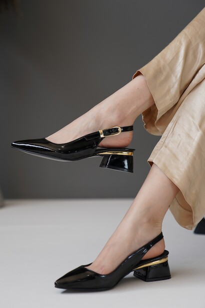 Kadın Gold Detaylı Topuklu Ayakkabı Vorina