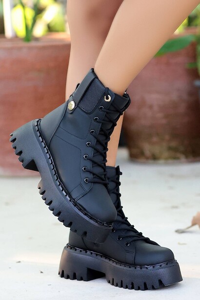 Kadın Yumuşak Taban Bağcıklı Bot Heri 