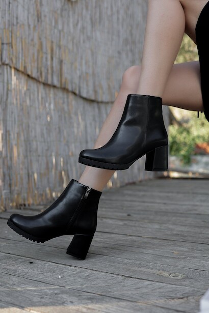 Kadın Fermuarlı Kısa Topuklu Bot Harel Siyah Cilt 