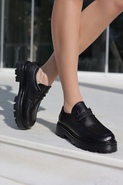 Kadın Bağcıklı Hakiki Deri Günlük Ayakkabı Kirev 