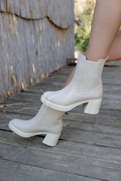 Kadın Çift Lastikli Orta Topuklu Bot Lassie 