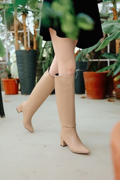 Kadın Kısa Topuklu Diz Altı Çizme Enedy  Bej 4
