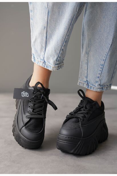 Kadın Kalın Taban Bağcıklı Günlük Ayakkabı Lili  Siyah 4