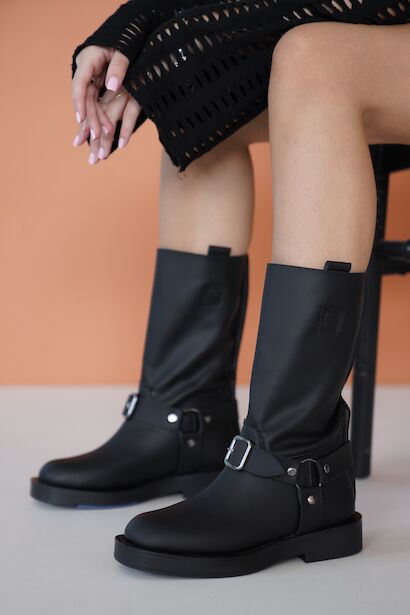 Kadın Toka Detaylı Streç Düz Bot Borin 