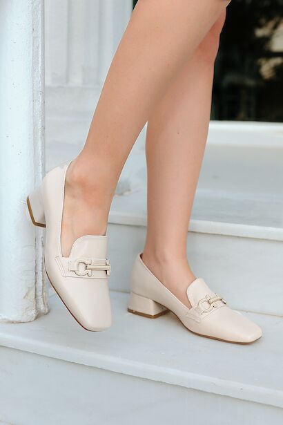 Kadın Kısa Topuklu Burnu Kapalı Topuklu Ayakkabı Dier  Bej 4