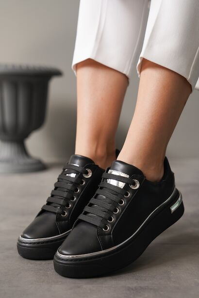 Kadın Yumuşak Taban Bağcıklı Sneaker Ramza 