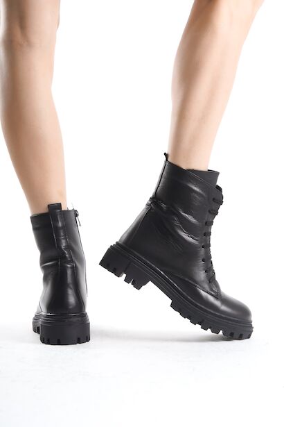 Kadın Bağcıklı Hakiki Deri Düz Taban Bot Postal Troia  Siyah 4