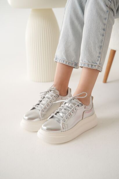 Kadın Kalın Taban Bağcıklı Spor Ayakkabı Cona 