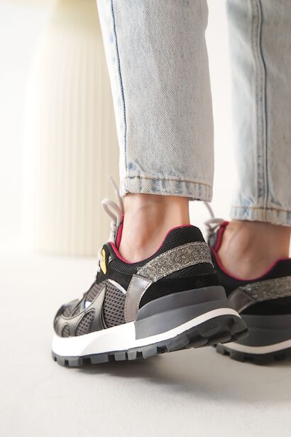 Kadın Bağcıklı Fileli Tasarım Taban Sneaker Orion  Siyah 4