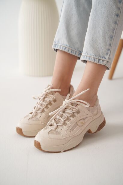 Kadın Bej Taban Bağcıklı Sneaker Lorela 