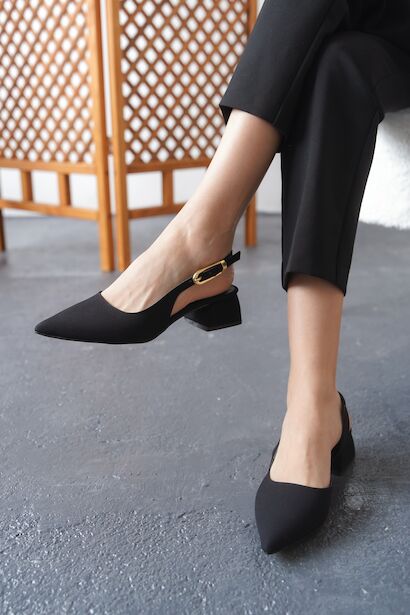 Kadın Sivri Burun Karnıyarık Kısa Topuklu Ayakkabı Romeo  Siyah Saten 4