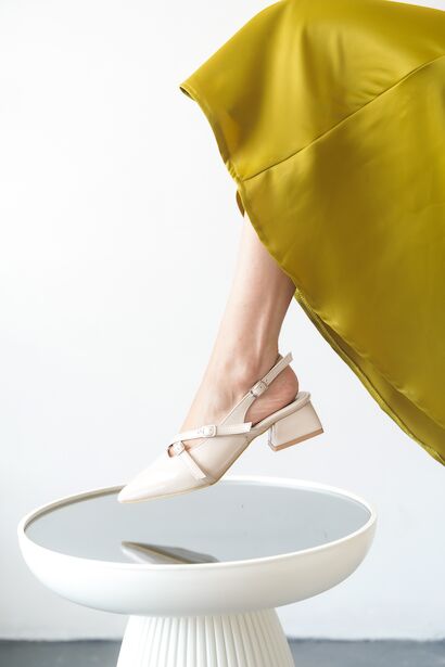 Kadın İki Baretli Kısa Kalın Topuklu Ayakkabı Livoya  BEJ RUGAN 4