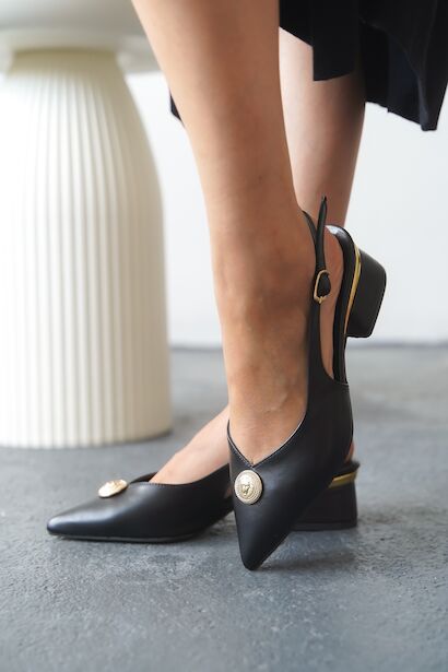 Kadın Arkası Açık Toka Detaylı Kısa Topuklu Ayakkabı Kabbi 