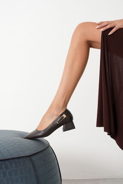 Kadın Yandan Toka Detaylı Kalın Kısa Topuklu Ayakkabı Goria  Kahverengi 6