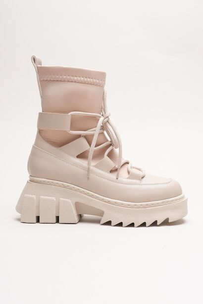 Kadın Bağcıklı Tasarım Taban Esnek Bot Karel 