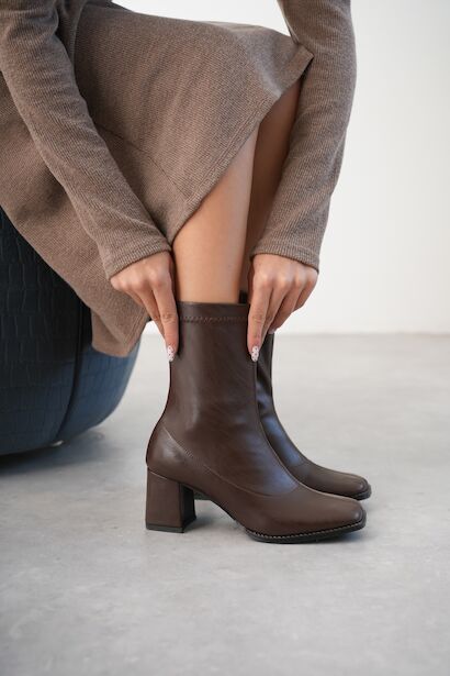 Kadın Fermuarlı Streç Topuklu Bot Cosele  Kahverengi