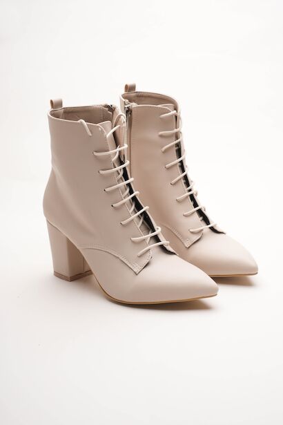 Kadın Bağcıklı Fermuarlı Sivri Burun Kalın Topuklu Bot Vorena  Bej