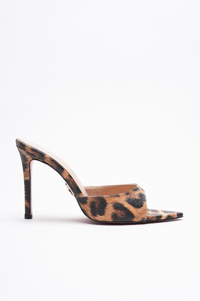 Kadın Sivri Burun İnce Topuklu Terlik Sona  Leopar