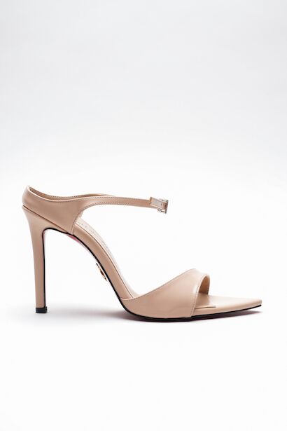 Kadın Sivri Burun Yazlık İnce Topuklu Ayakkabı Yore 