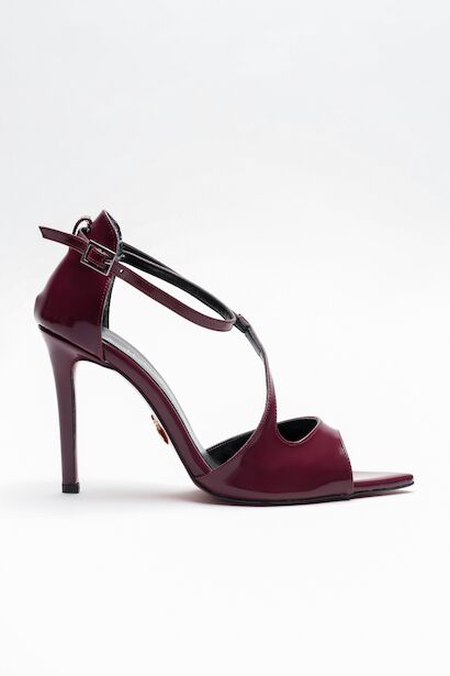 Kadın Çapraz Bantlı İnce Topuklu Ayakkabı Yelar 