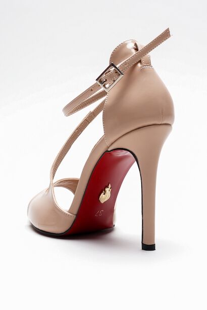 Kadın Çapraz Bantlı İnce Topuklu Ayakkabı Yelar  Nude Rugan 4