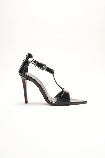 T-bantlı Toka Detaylı Sivri Burun İnce Topuklu Stiletto Ayakkabı Tories 