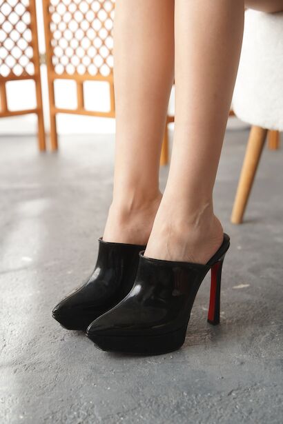 Kadın İnce Topuklu Platform Terlik Sisie 