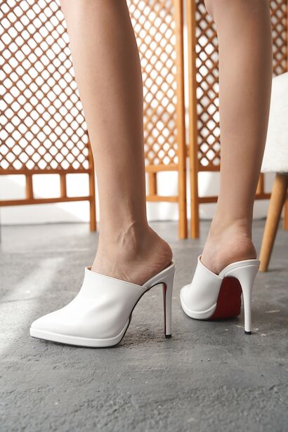 Kadın Kısa Platform İnce Topuklu Terlik Miole  Beyaz Rugan  4