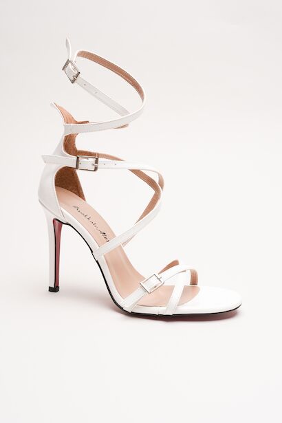 Kadın Biyeli Tokalı İnce Topuklu Ayakkabı Nela 