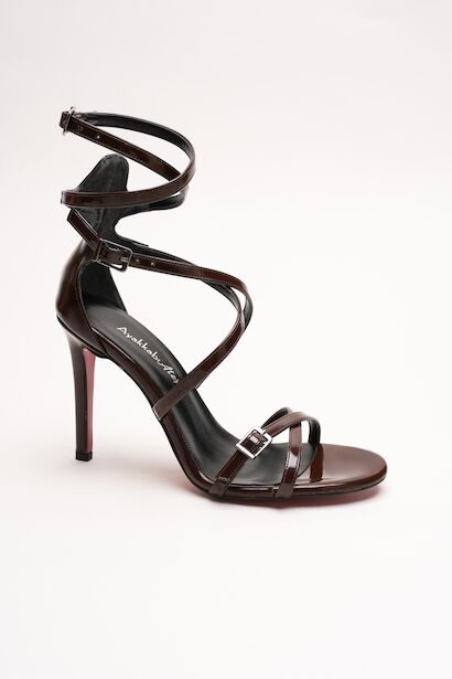 Kadın Biyeli Tokalı İnce Topuklu Ayakkabı Nela 