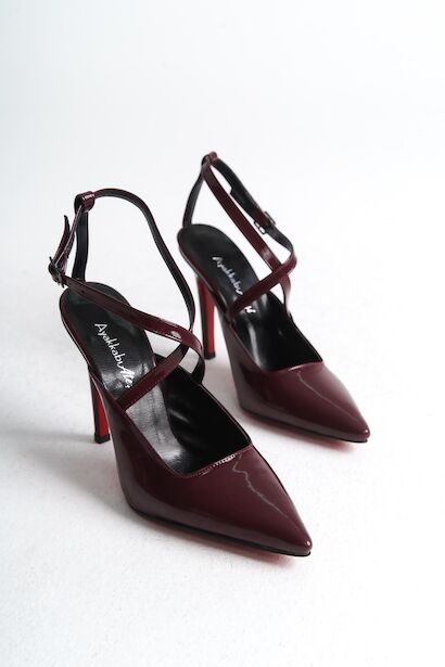 Kadın Arka Açık Tasarım İnce Topuklu Ayakkabı Rileyya 