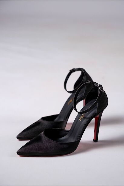 Kadın İnce Topuklu Baretli Tasarım Ayakkabı Stiletto Noppa 